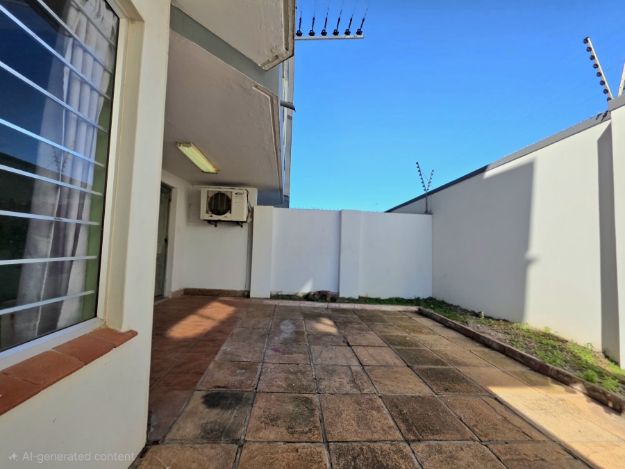 3 Bedroom Property for Sale in Amanzimtoti KwaZulu-Natal