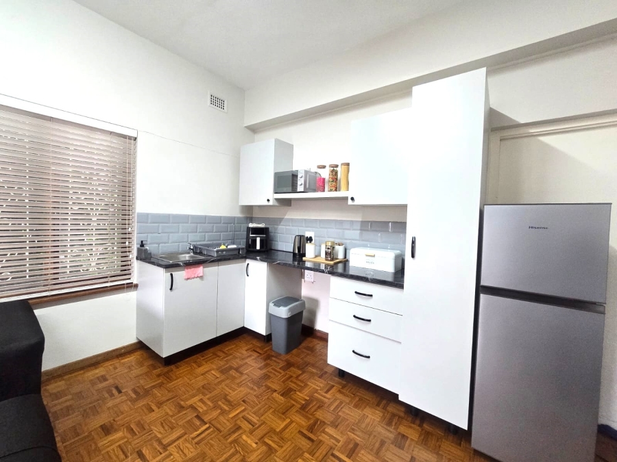 To Let 2 Bedroom Property for Rent in Durban North KwaZulu-Natal