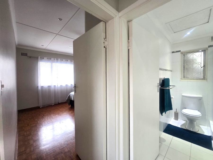 To Let 2 Bedroom Property for Rent in Durban North KwaZulu-Natal
