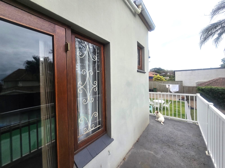 To Let 2 Bedroom Property for Rent in Durban North KwaZulu-Natal