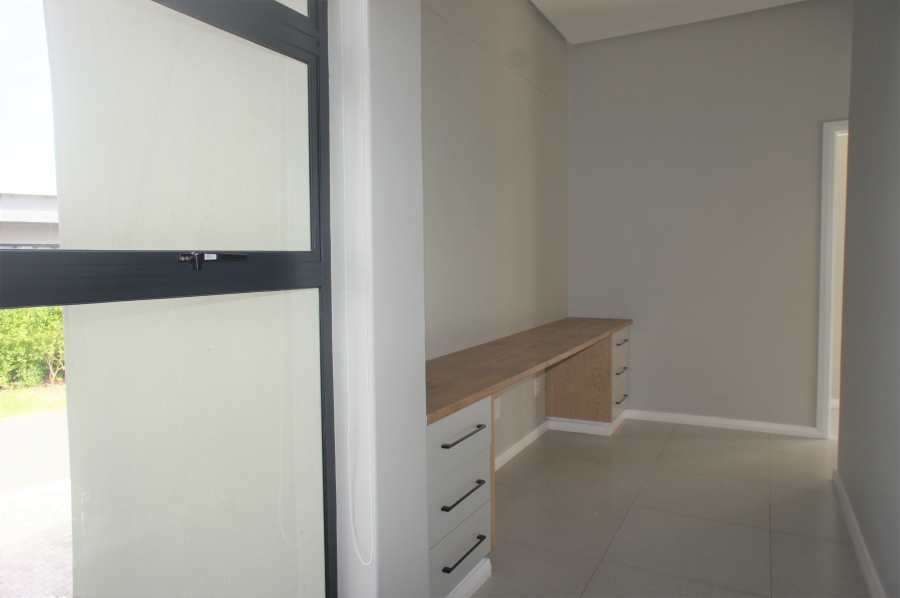 4 Bedroom Property for Sale in Palm Lakes Estate KwaZulu-Natal
