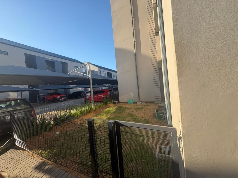 To Let 2 Bedroom Property for Rent in Umbogintwini KwaZulu-Natal