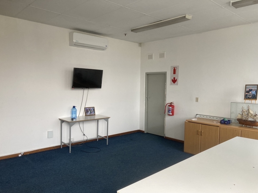 To Let Commercial Property for Rent in Westmead KwaZulu-Natal