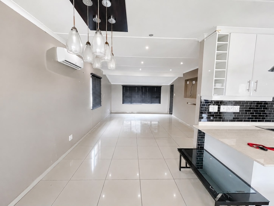 3 Bedroom Property for Sale in Ocean View KwaZulu-Natal