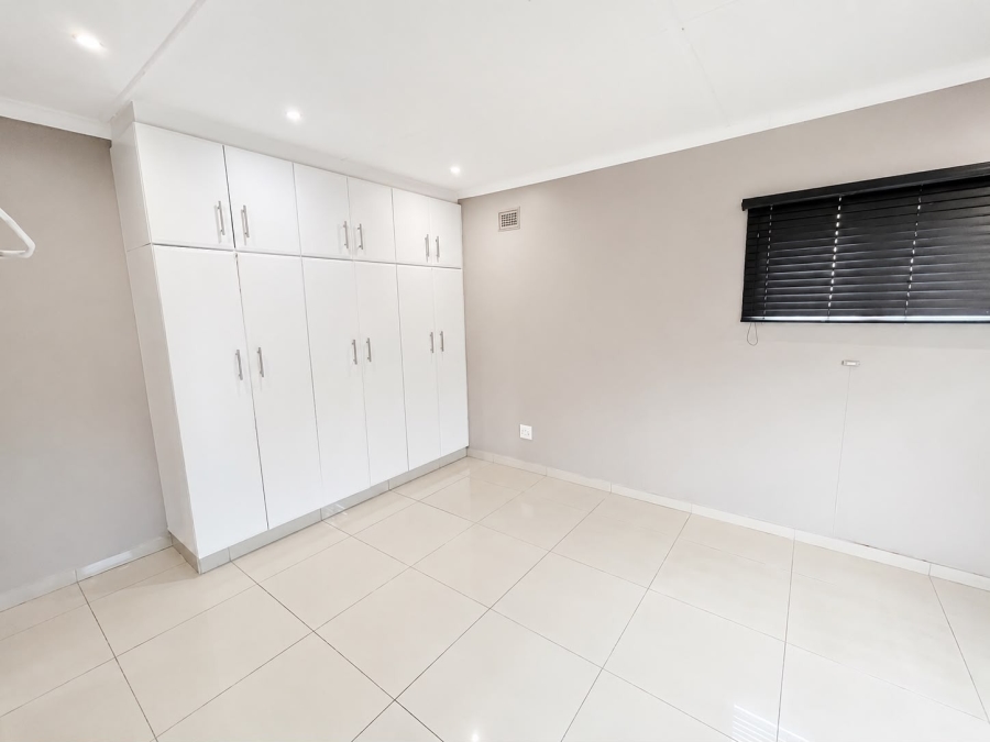 3 Bedroom Property for Sale in Ocean View KwaZulu-Natal