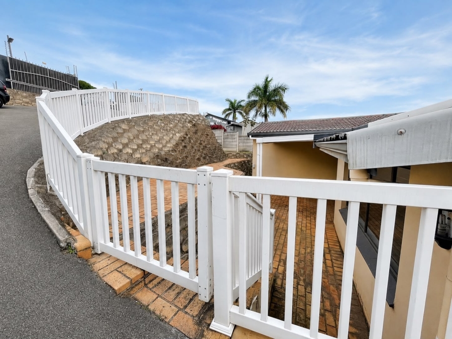 3 Bedroom Property for Sale in Ocean View KwaZulu-Natal