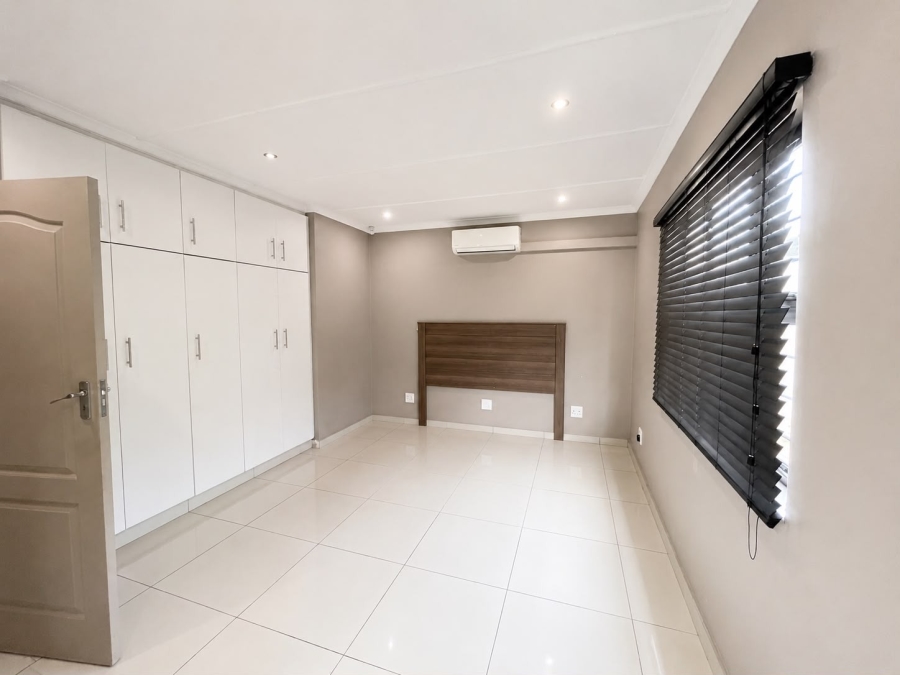 3 Bedroom Property for Sale in Ocean View KwaZulu-Natal