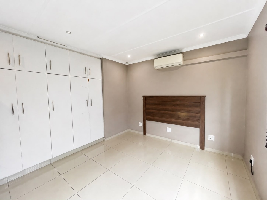 3 Bedroom Property for Sale in Ocean View KwaZulu-Natal