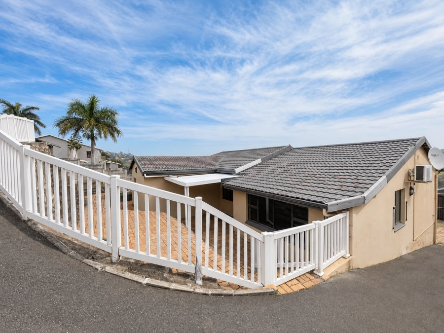 3 Bedroom Property for Sale in Ocean View KwaZulu-Natal