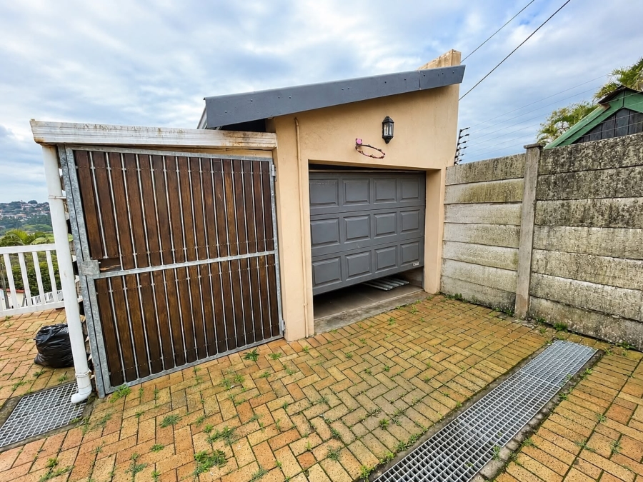 3 Bedroom Property for Sale in Ocean View KwaZulu-Natal