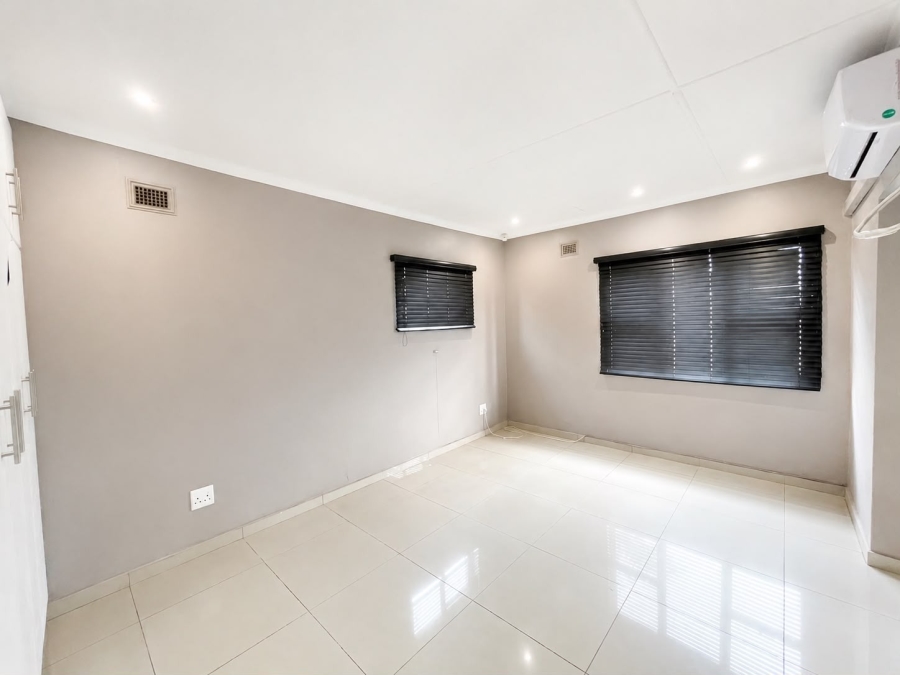 3 Bedroom Property for Sale in Ocean View KwaZulu-Natal
