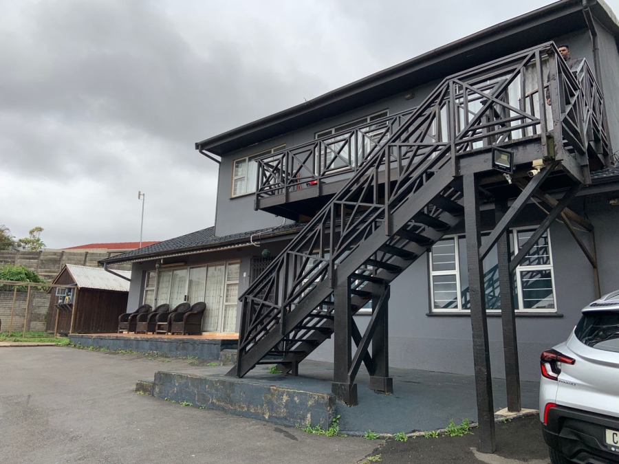 To Let 2 Bedroom Property for Rent in Escombe KwaZulu-Natal