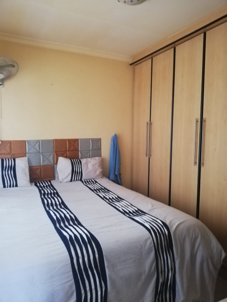 To Let 1 Bedroom Property for Rent in Malvern KwaZulu-Natal