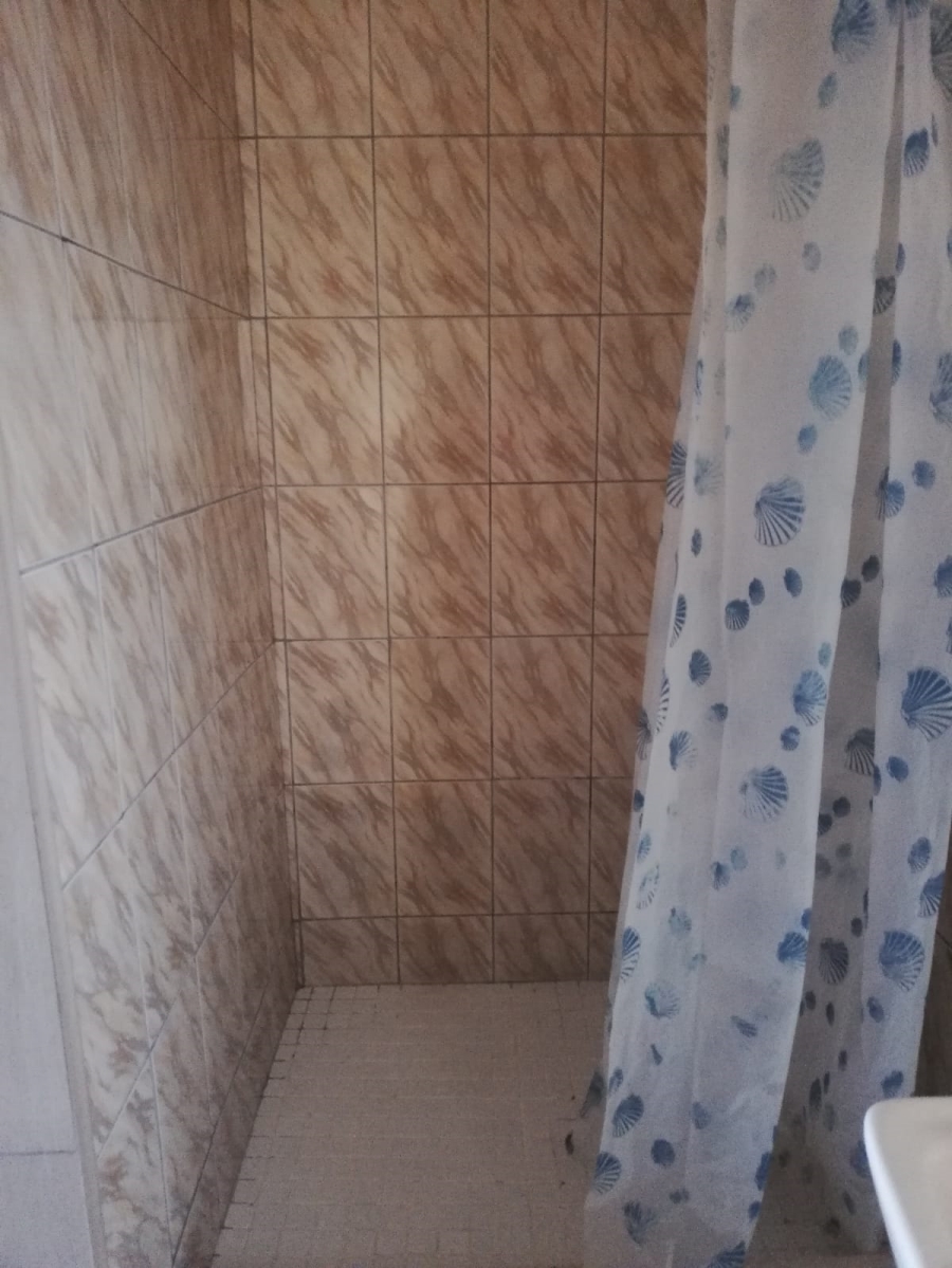 To Let 1 Bedroom Property for Rent in Malvern KwaZulu-Natal