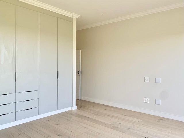 To Let 3 Bedroom Property for Rent in Salt Rock KwaZulu-Natal