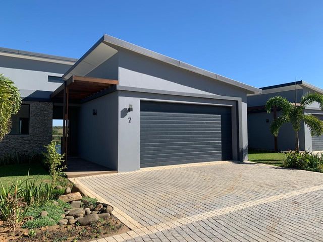 To Let 3 Bedroom Property for Rent in Salt Rock KwaZulu-Natal