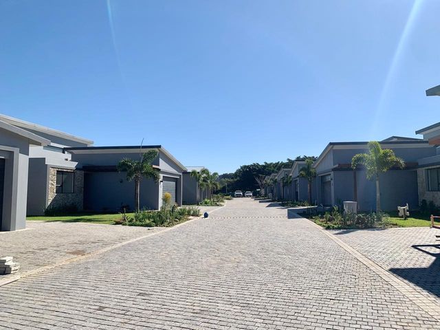 To Let 3 Bedroom Property for Rent in Salt Rock KwaZulu-Natal
