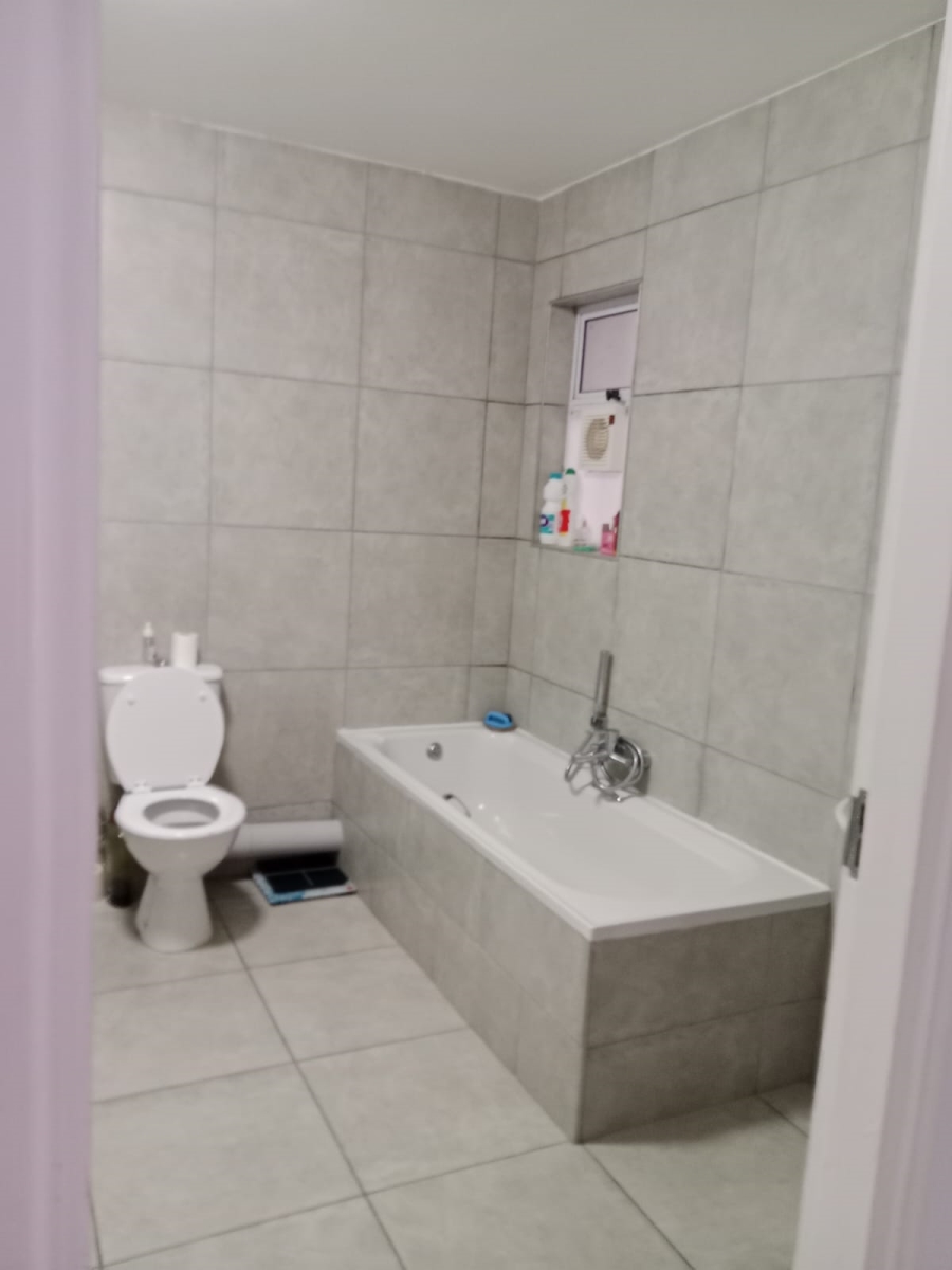 To Let 2 Bedroom Property for Rent in Chasedene KwaZulu-Natal
