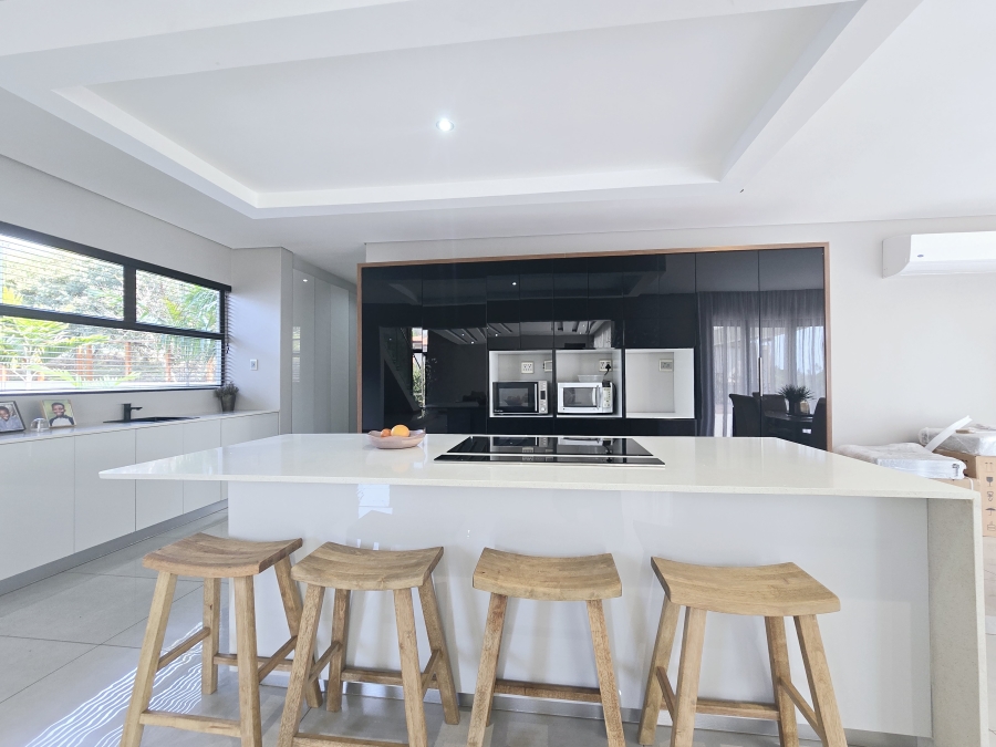To Let 5 Bedroom Property for Rent in Hilltop Private Estate KwaZulu-Natal
