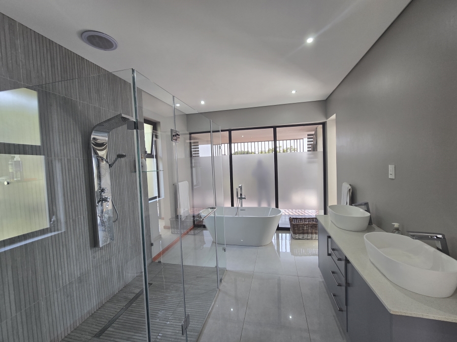 To Let 5 Bedroom Property for Rent in Hilltop Private Estate KwaZulu-Natal