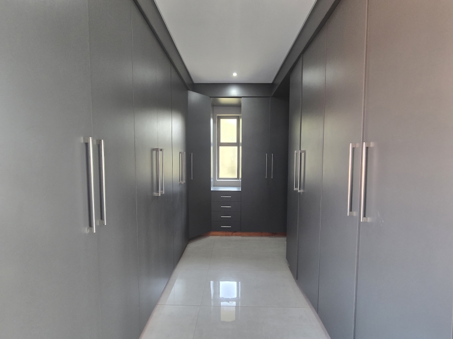 To Let 5 Bedroom Property for Rent in Hilltop Private Estate KwaZulu-Natal