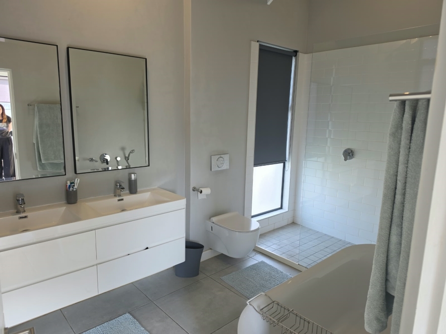 To Let 4 Bedroom Property for Rent in Zululami Coastal Estate KwaZulu-Natal