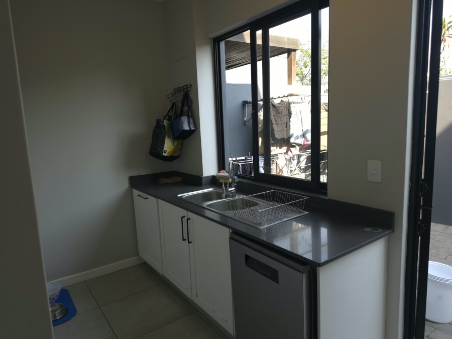 To Let 4 Bedroom Property for Rent in Zululami Coastal Estate KwaZulu-Natal
