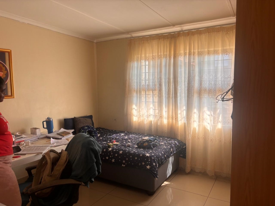 3 Bedroom Property for Sale in ZSM Industrial KwaZulu-Natal