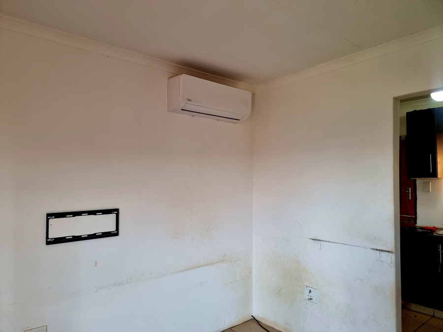 To Let 2 Bedroom Property for Rent in Umhlathuze KwaZulu-Natal