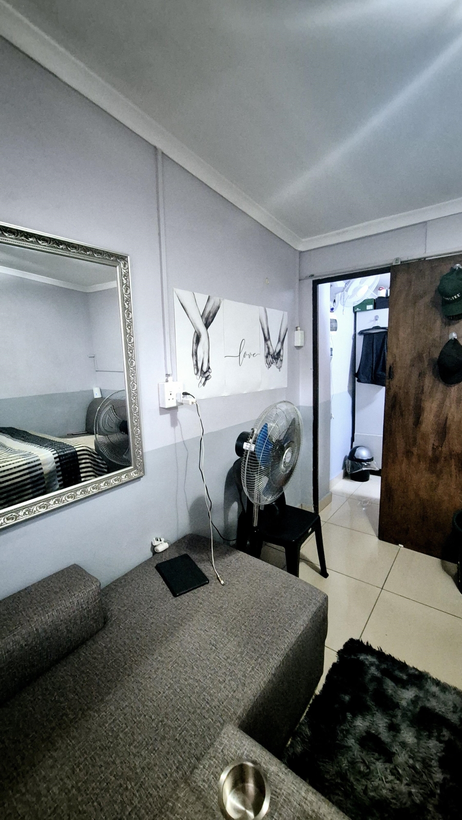 1 Bedroom Property for Sale in Montclair KwaZulu-Natal