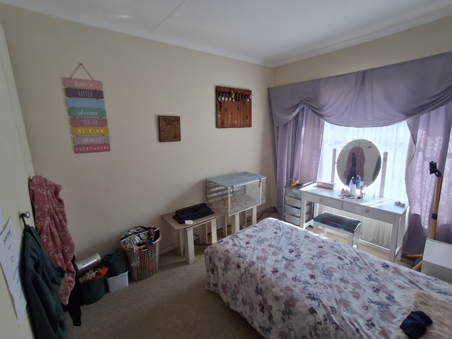 4 Bedroom Property for Sale in Sunnyridge KwaZulu-Natal
