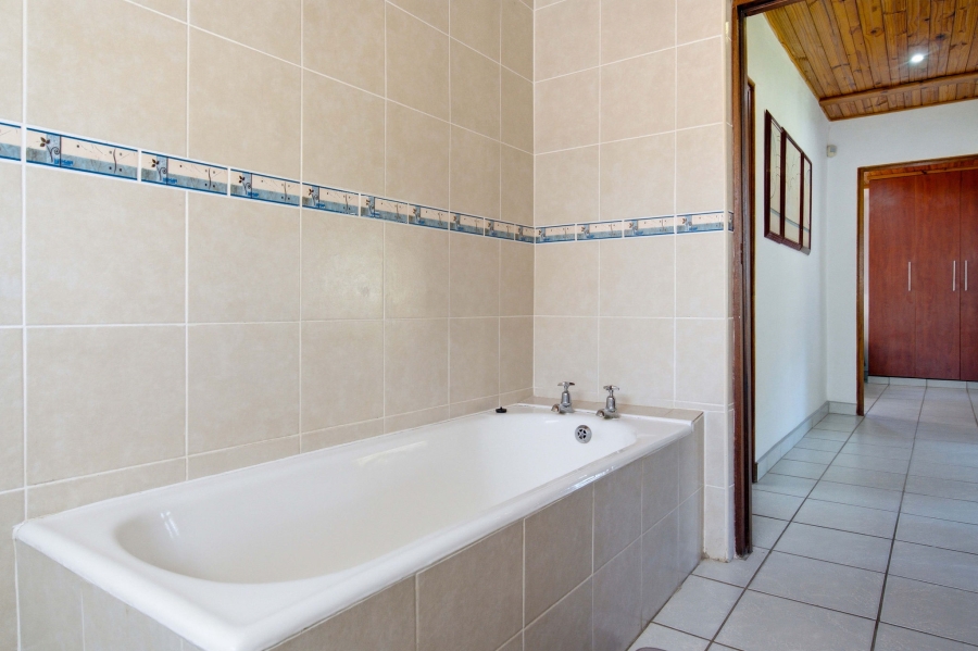 4 Bedroom Property for Sale in Pennington KwaZulu-Natal
