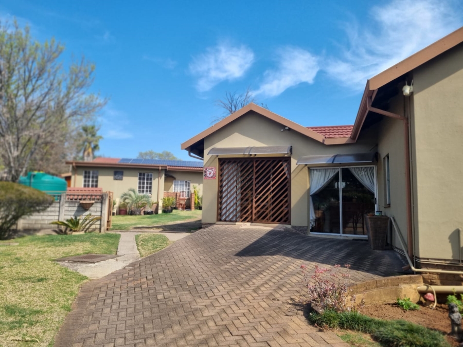 3 Bedroom Property for Sale in Pioneer Park KwaZulu-Natal