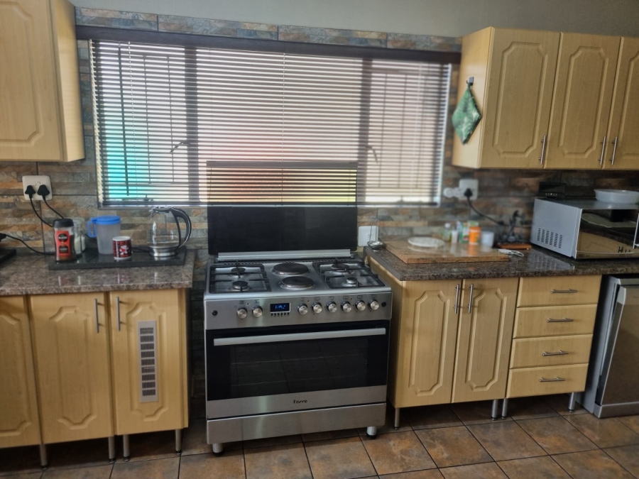 3 Bedroom Property for Sale in Pioneer Park KwaZulu-Natal