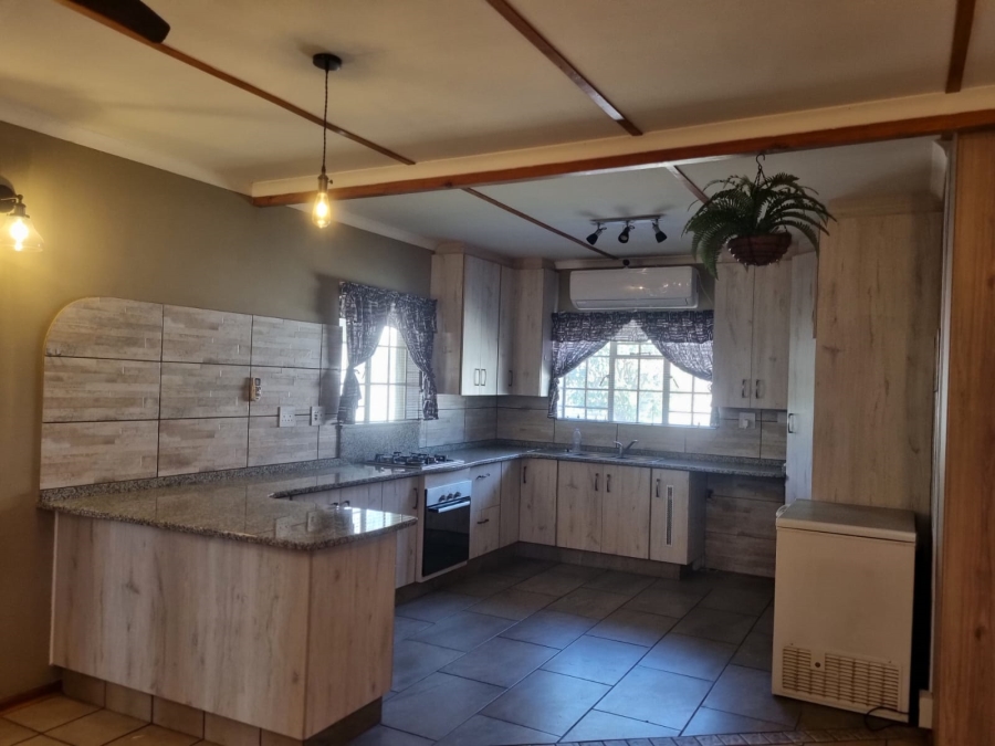 3 Bedroom Property for Sale in Pioneer Park KwaZulu-Natal