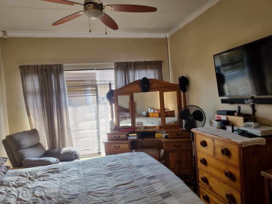 3 Bedroom Property for Sale in Pioneer Park KwaZulu-Natal