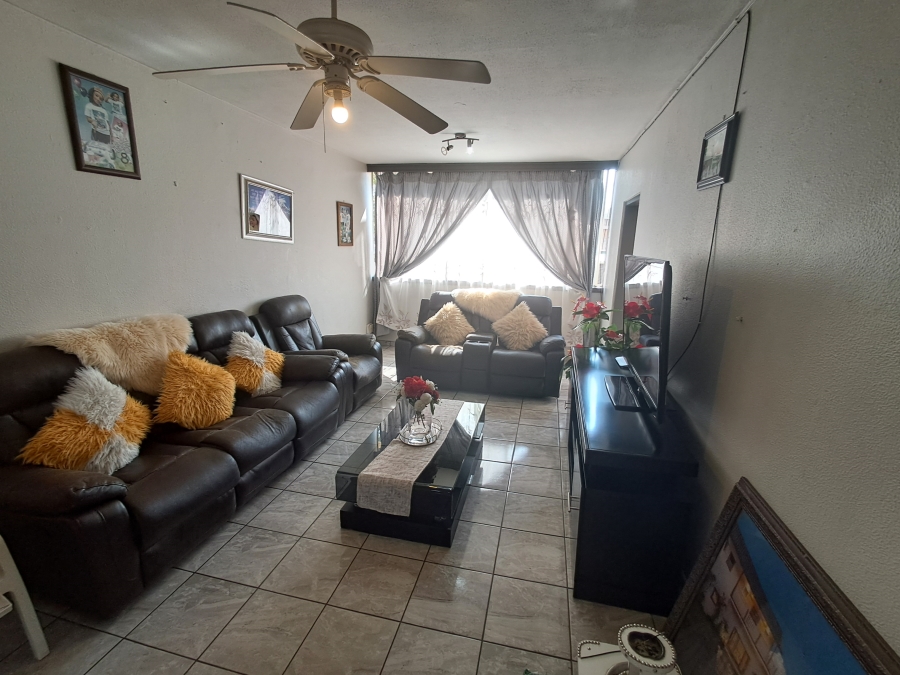 2 Bedroom Property for Sale in Pioneer Park KwaZulu-Natal