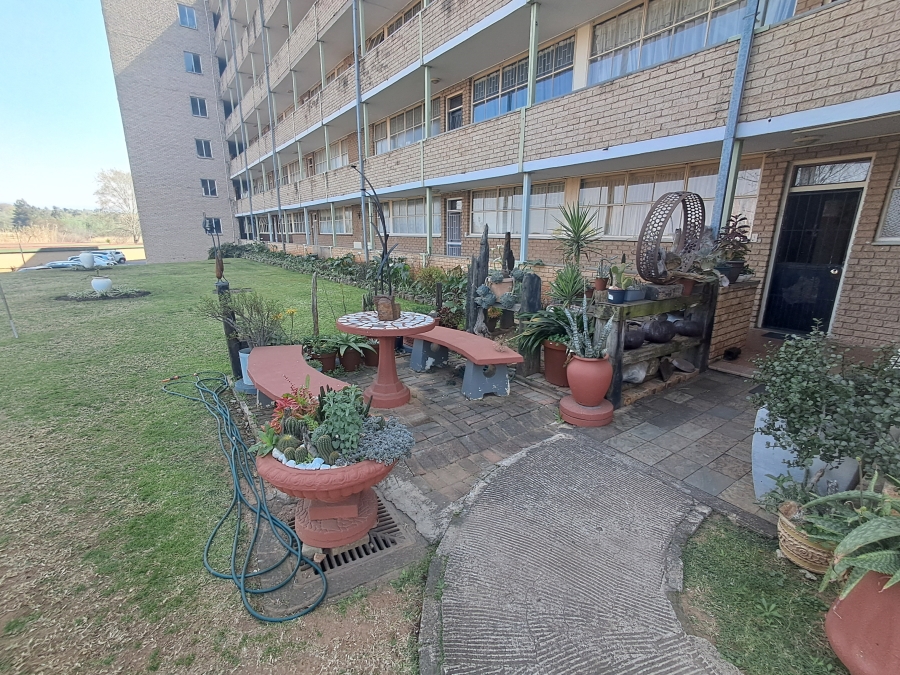 2 Bedroom Property for Sale in Pioneer Park KwaZulu-Natal