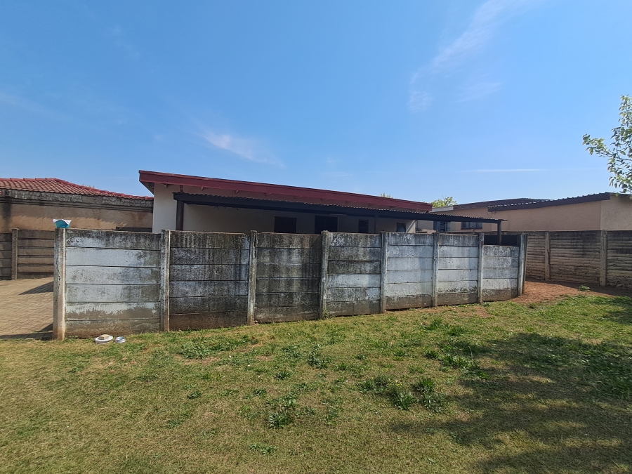 4 Bedroom Property for Sale in Ncandu Park KwaZulu-Natal
