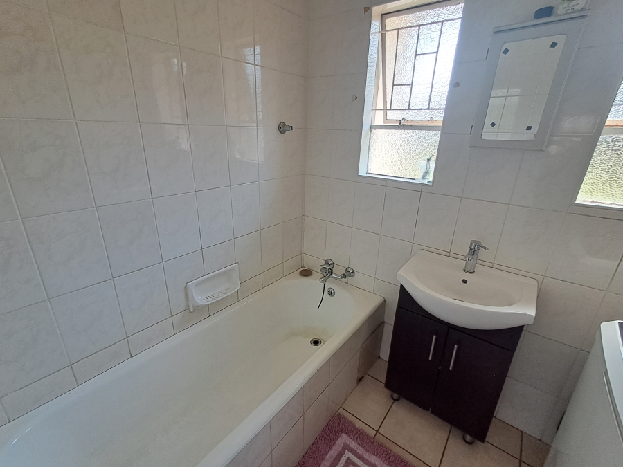 4 Bedroom Property for Sale in Ncandu Park KwaZulu-Natal