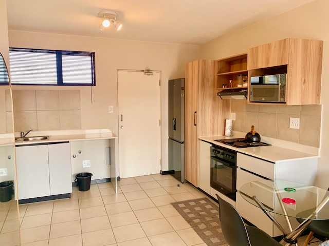 To Let 1 Bedroom Property for Rent in North Point KwaZulu-Natal