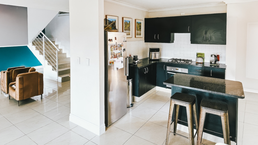 To Let 4 Bedroom Property for Rent in Seaward Estate KwaZulu-Natal