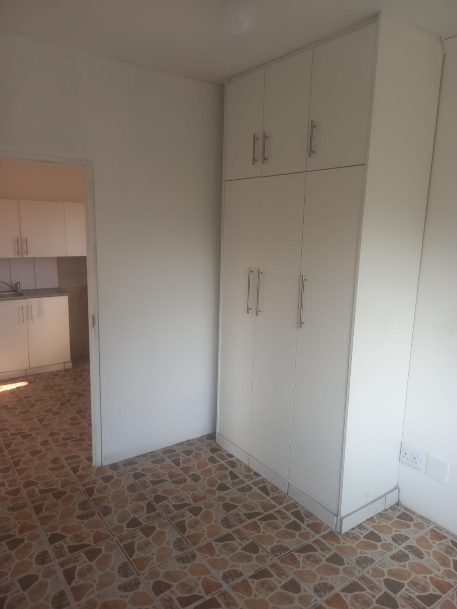 To Let 2 Bedroom Property for Rent in Bluff KwaZulu-Natal