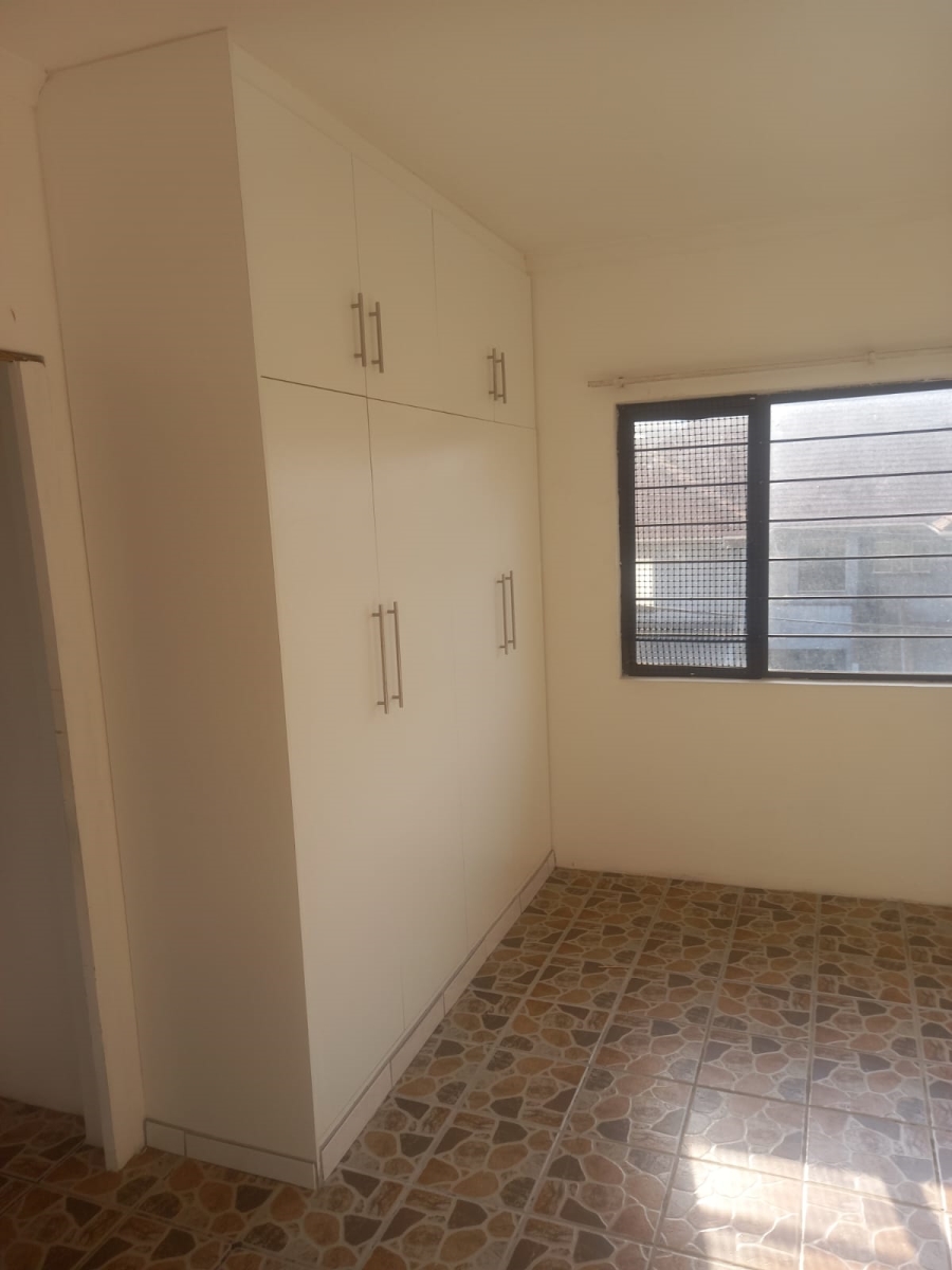 To Let 2 Bedroom Property for Rent in Bluff KwaZulu-Natal