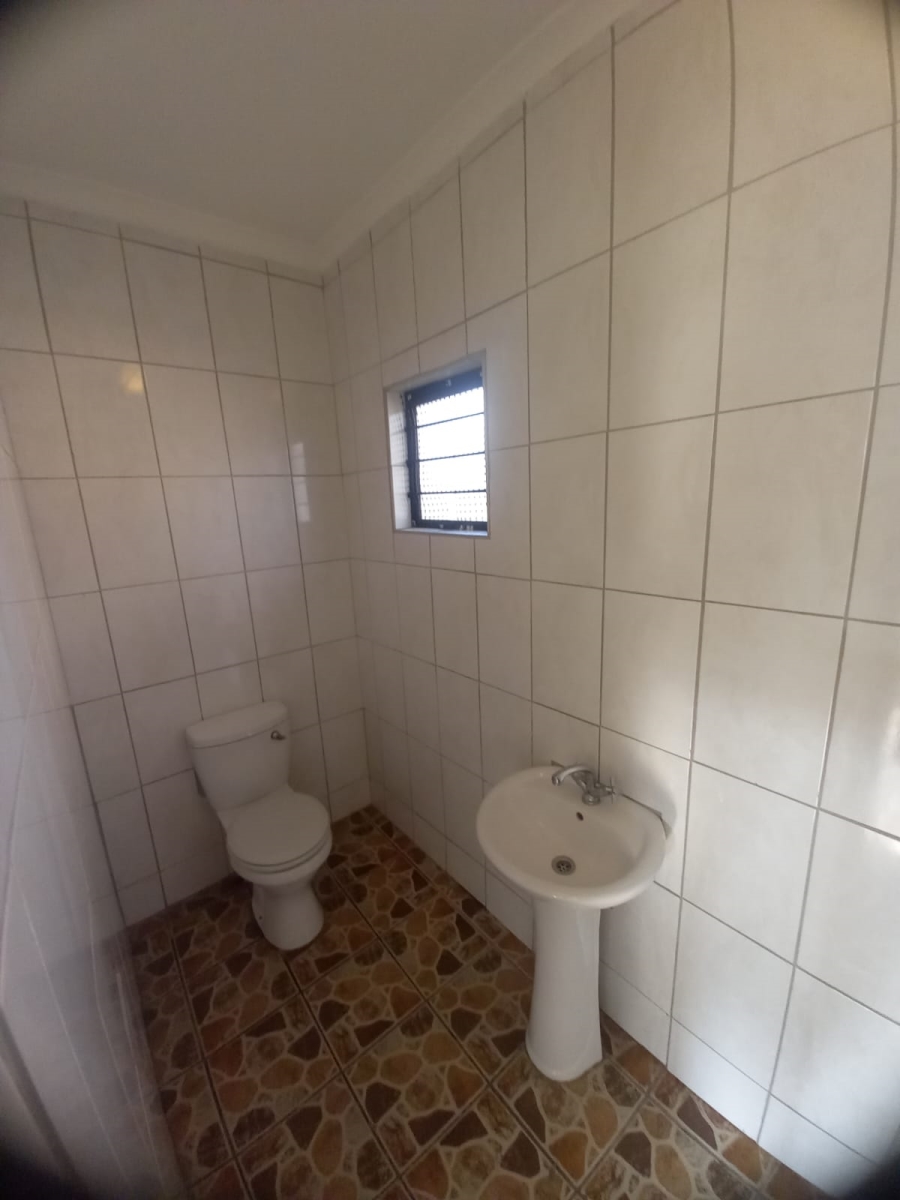 To Let 2 Bedroom Property for Rent in Bluff KwaZulu-Natal