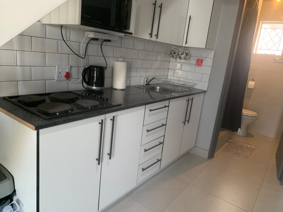 To Let 1 Bedroom Property for Rent in Scottsville KwaZulu-Natal