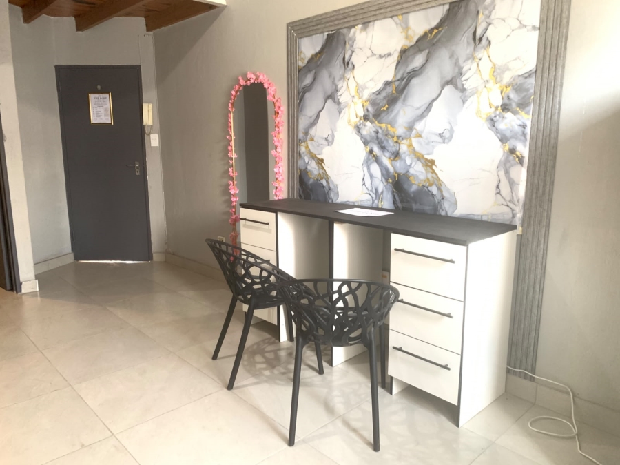To Let 1 Bedroom Property for Rent in Scottsville KwaZulu-Natal