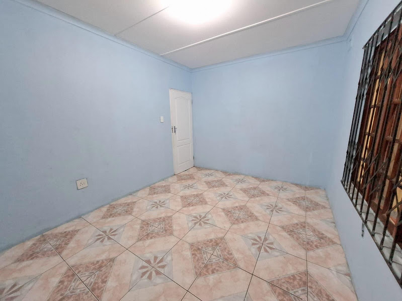 To Let 2 Bedroom Property for Rent in Kwadabeka J KwaZulu-Natal