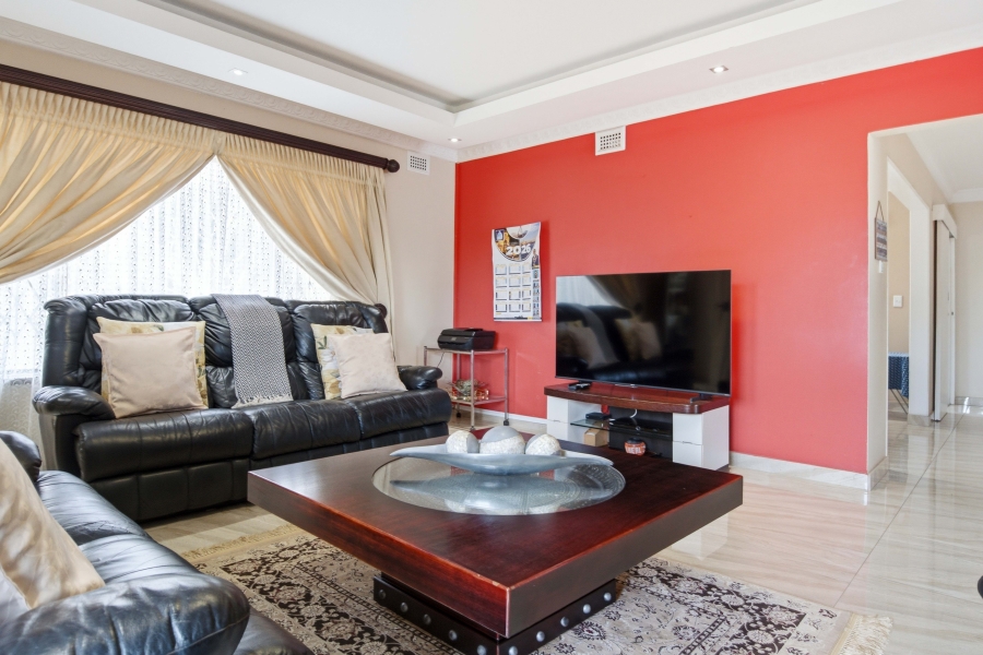 3 Bedroom Property for Sale in Amanzimtoti KwaZulu-Natal