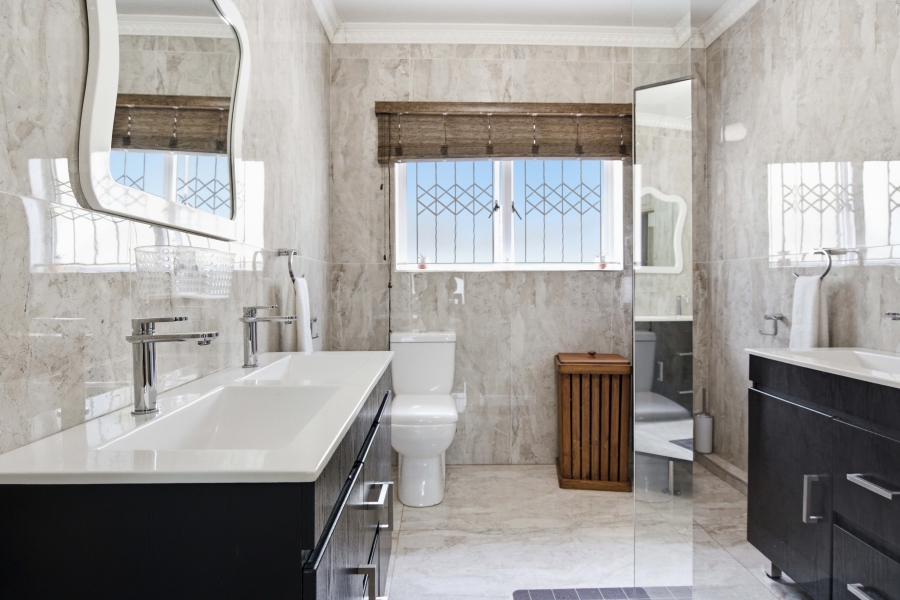 3 Bedroom Property for Sale in Amanzimtoti KwaZulu-Natal